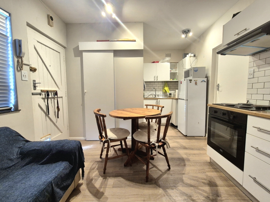 1 Bedroom Property for Sale in Wynberg Western Cape